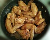 Foto langkah ke 3 dari resep Honey spicy CHICKEN WINGS.