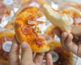 Foto langkah ke 12 dari resep Pizza Mini Ide Jualan 2000an.