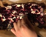 Erdei gyümölcsös, krémsajtos brownie recept fázis 9 fotója