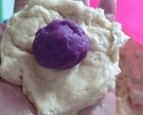 Foto langkah ke 5 dari resep Bakpau Isi Ubi Ungu.