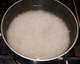 A picture of step 1 of Mike's Chicken Pad Thai.