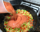 Foto del paso 5 de la receta: Sopa de tomate a mi manera con huevo duro en lékué