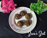 A picture of step 4 of Black and White Sesame Laddoos.