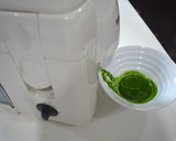 Foto del paso 3 de la receta: Lubina con mantequilla de especias, jardín de verduritas y licuado de espinacas y perejil