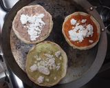 Foto del paso 4 de la receta: Gorditas (picadas) de salsa verde