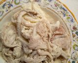 Foto del passaggio 2 della ricetta Conchiglie di lattuga con i totani fritti e spicchi di limone