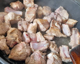 Foto del paso 1 de la receta: Fideos tostados con costillas de cerdo y garbanzos