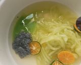 Foto langkah ke 2 dari resep Es Kuwut Melon.