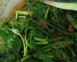 Foto langkah ke 3 dari resep Tumis kangkung.