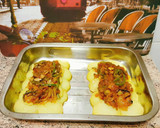Foto del paso 3 de la receta: Bacalao confitado en cama de patatas panaderas