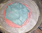 A picture of step 4 of Unicorn Tie Dye Cake.