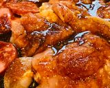 A picture of step 3 of Broiled Chicken Thighs with Polska Kielbasa.