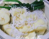 Hình bước làm 2 của món Khoai mì hấp lá dứa cốt dừa
