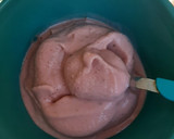 Foto del paso 3 de la receta: Helado saludable de banana y frutilla - Smoothie bowl