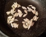 Une image de l'étape 4 de Échine de porc marinée et ses petits légumes.