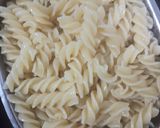 A picture of step 1 of Mayonnaise baked and non baked pasta.
