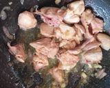 Foto langkah ke 2 dari resep Tumis brokoli ayam.