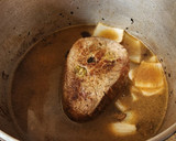 Foto del paso 4 de la receta: Cuete mechado en gravy
