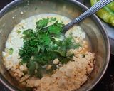A picture of step 4 of Besan green chilli pakoda😍.
