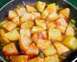 Hình bước làm 3 của món Khoai tây kho chay