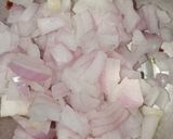 A picture of step 1 of Tricolour salad.