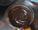 Foto del paso 3 de la receta: Tarta de mousse con kiwi y almendras