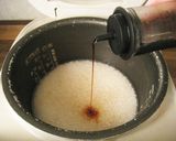 A picture of step 2 of Ikameshi Mochi.