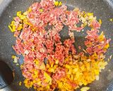 A picture of step 3 of Easy Sloppy Joe Burgers.