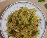 Foto langkah ke 3 dari resep Tumis Labu Siam Teri.