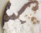 A picture of step 2 of Dollar pancakes with dash of honey.