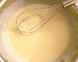 Foto langkah ke 3 dari resep Fluffy Pancake Simple.