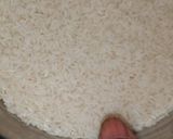 A picture of step 1 of Matar pulav.