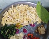 Foto langkah ke 2 dari resep Oseng Putren Ati Ampela.