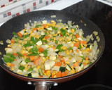 Foto del paso 4 de la receta: Garbanzos con tomate y verduras. Receta saludable