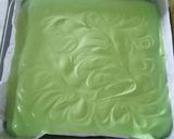Foto langkah ke 5 dari resep Ogura pandan cake.