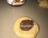 A picture of step 4 of Nutella bread 🥯.