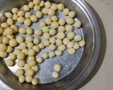 गुलाब जाम (Gulabjam Recipe In Marathi) रेसिपी स्टेप 2 फोटो 