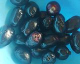 A picture of step 1 of Jamun chat.