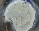 A picture of step 4 of Chocolate Chip Vanilla Cake 🎂.