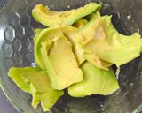 Foto langkah ke 1 dari resep Alpukat Kocok Matcha Keju.