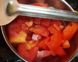 A picture of step 4 of Cauliflower dry veg 😋.
