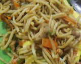 A picture of step 5 of Chinese noodles.