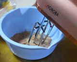Foto langkah ke 9 dari resep Praline Travel Cake.