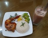 Hình bước làm 3 của món Gà nướng mật ong - nồi chiên không dầu