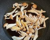 A picture of step 1 of *Savory Mushroom Japanese-Style Omurice with Dashi Gravy.