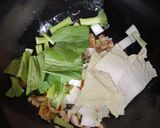 Foto langkah ke 2 dari resep Mie Nyemek Pedas.