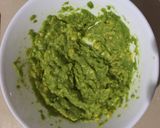 Foto langkah ke 2 dari resep Guacamole.