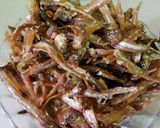 Foto langkah ke 2 dari resep SAMBAL TERI PEDAS - Cocok Untuk Nasi Angkringan, Nasi Uduk, dll.