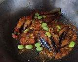 Foto langkah ke 5 dari resep Tongkol Pete Sambal Tomat.