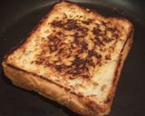 A picture of step 4 of Bacon Grilled Cheese Sandwich.